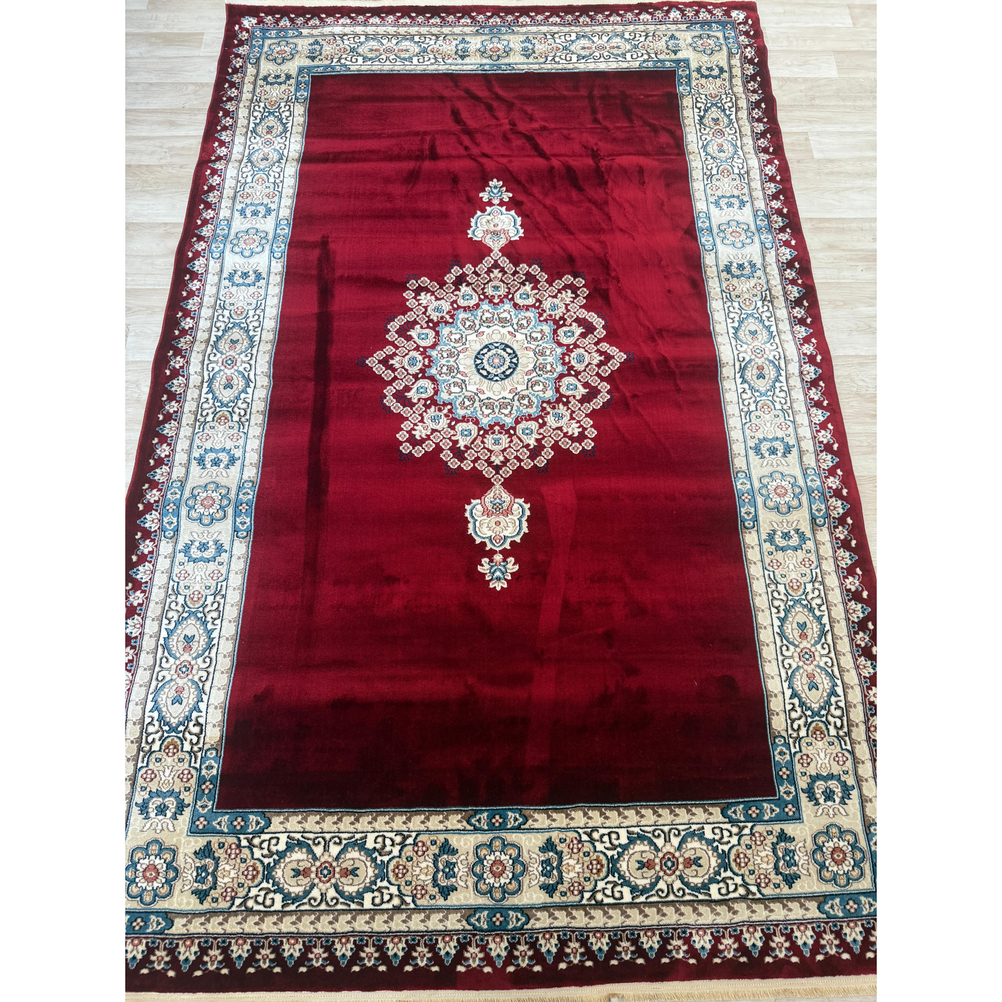 Mistral Persian Style Collection - Traditional Living Room Rugs | Available in 6 Colours & Multiple Sizes
