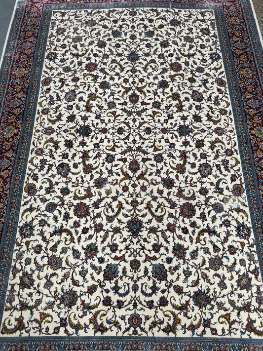 Fine Wool & Silk Persian Rug