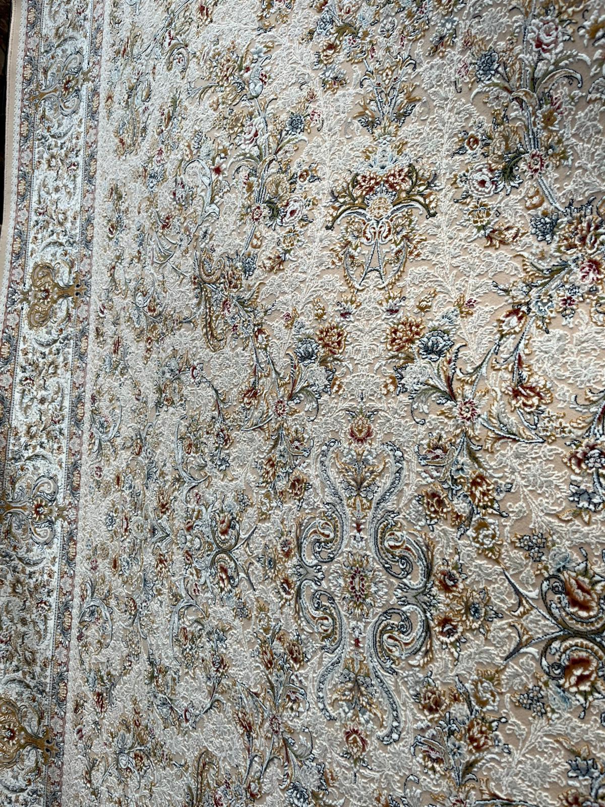 Beige Persian Rug - 1500 Reeds