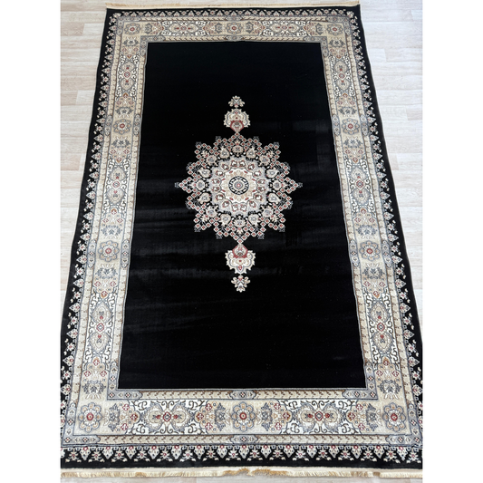 Mistral Persian Style Collection - Traditional Living Room Rugs | Available in 6 Colours & Multiple Sizes