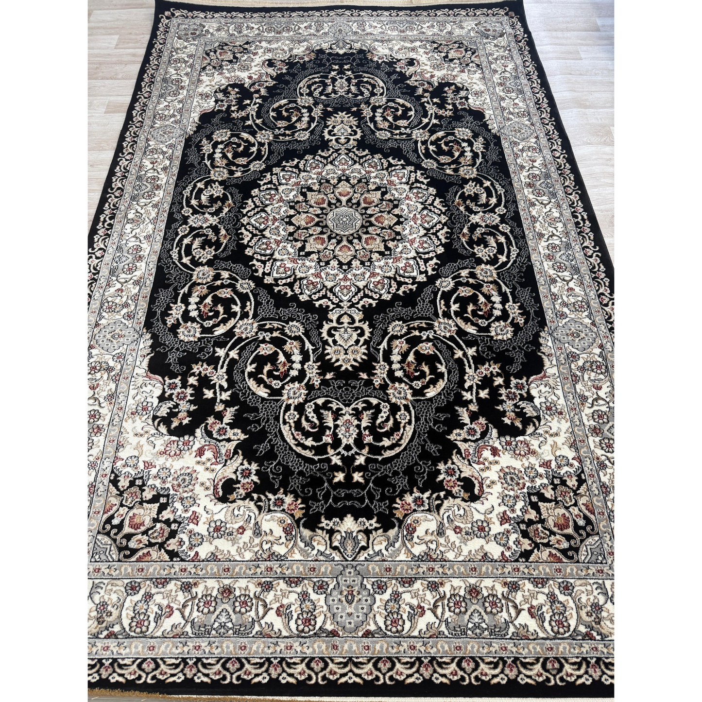 Mistral Medallion Collection - Traditional Style Living Room Rugs | Available in 6 Colours & Multiple Sizes