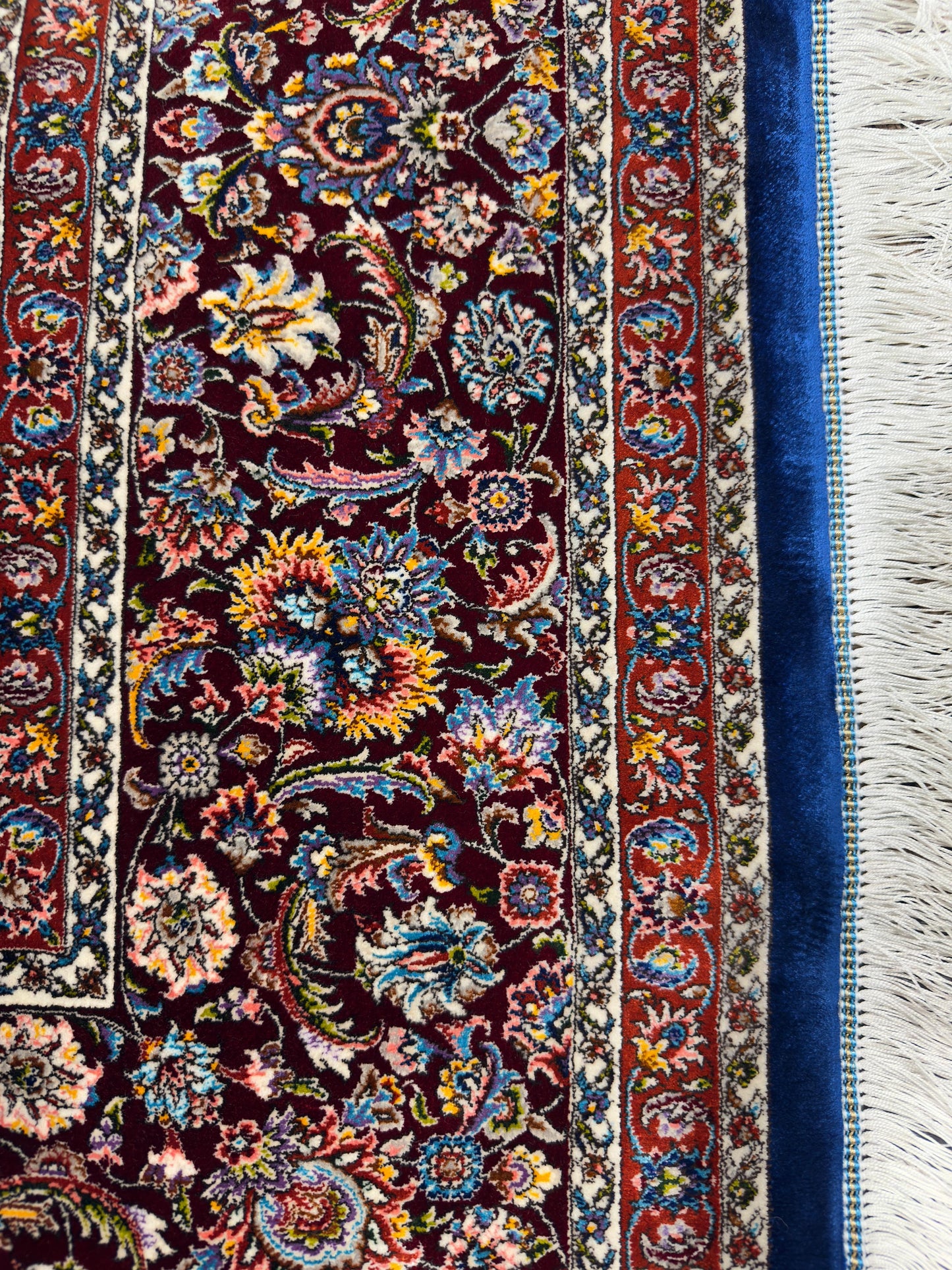 Fine Wool & Silk Persian Rug
