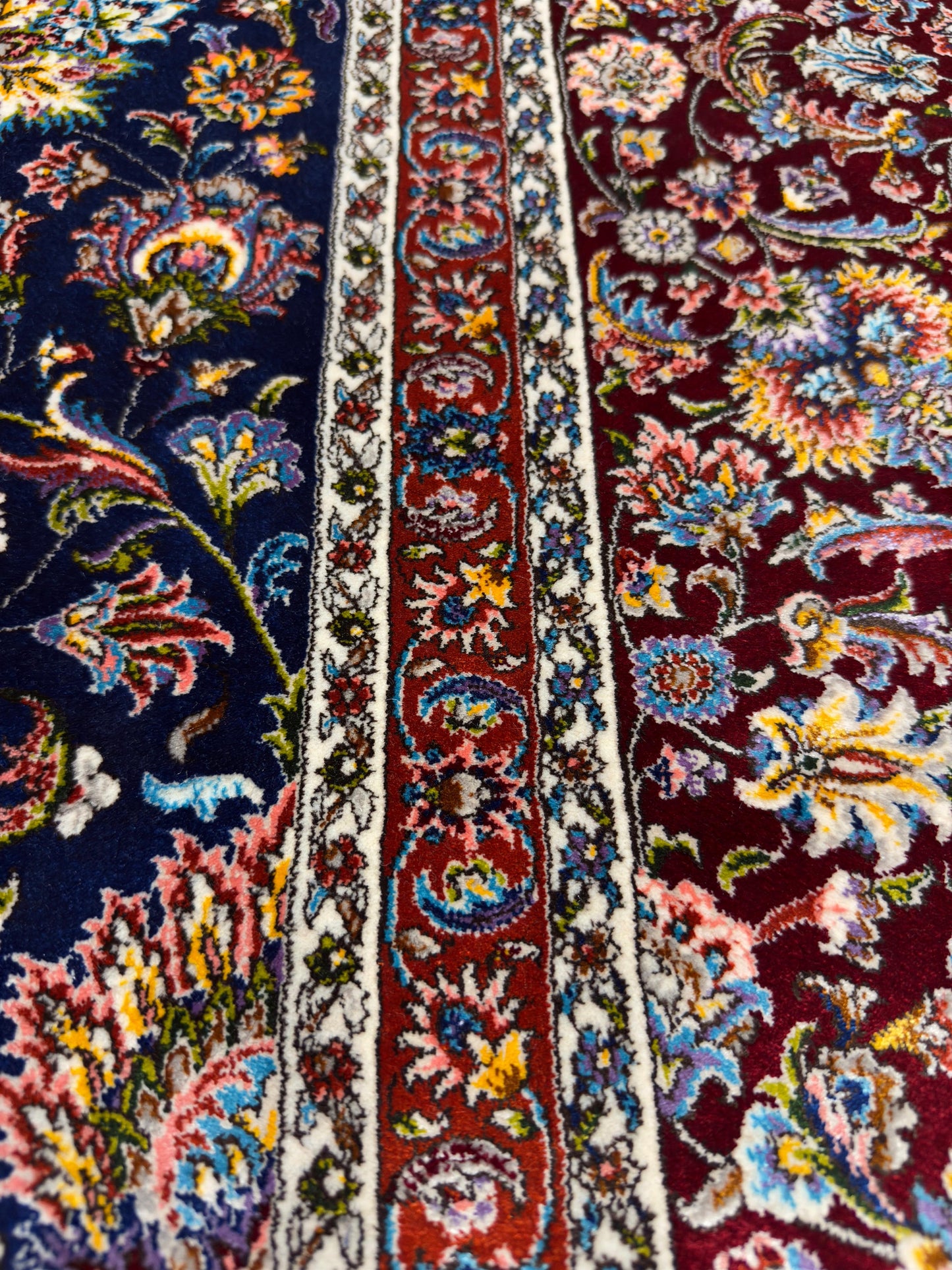 Fine Wool & Silk Persian Rug