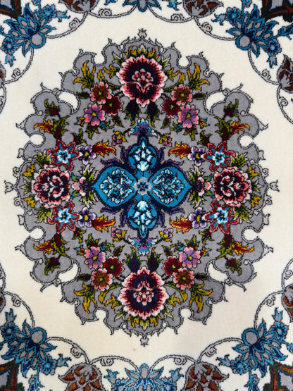 Fine Wool & Silk Persian Rug