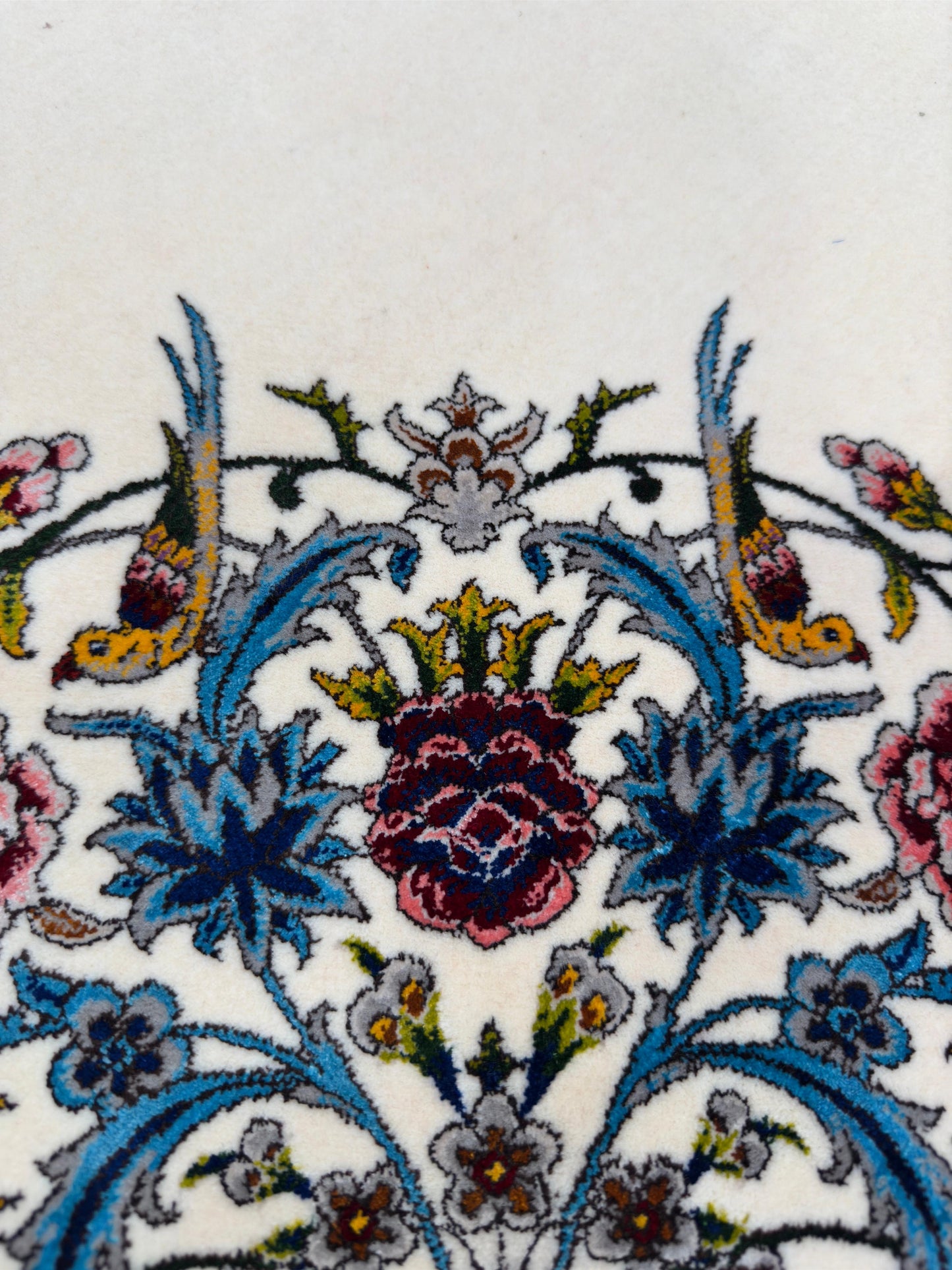 Fine Wool & Silk Persian Rug