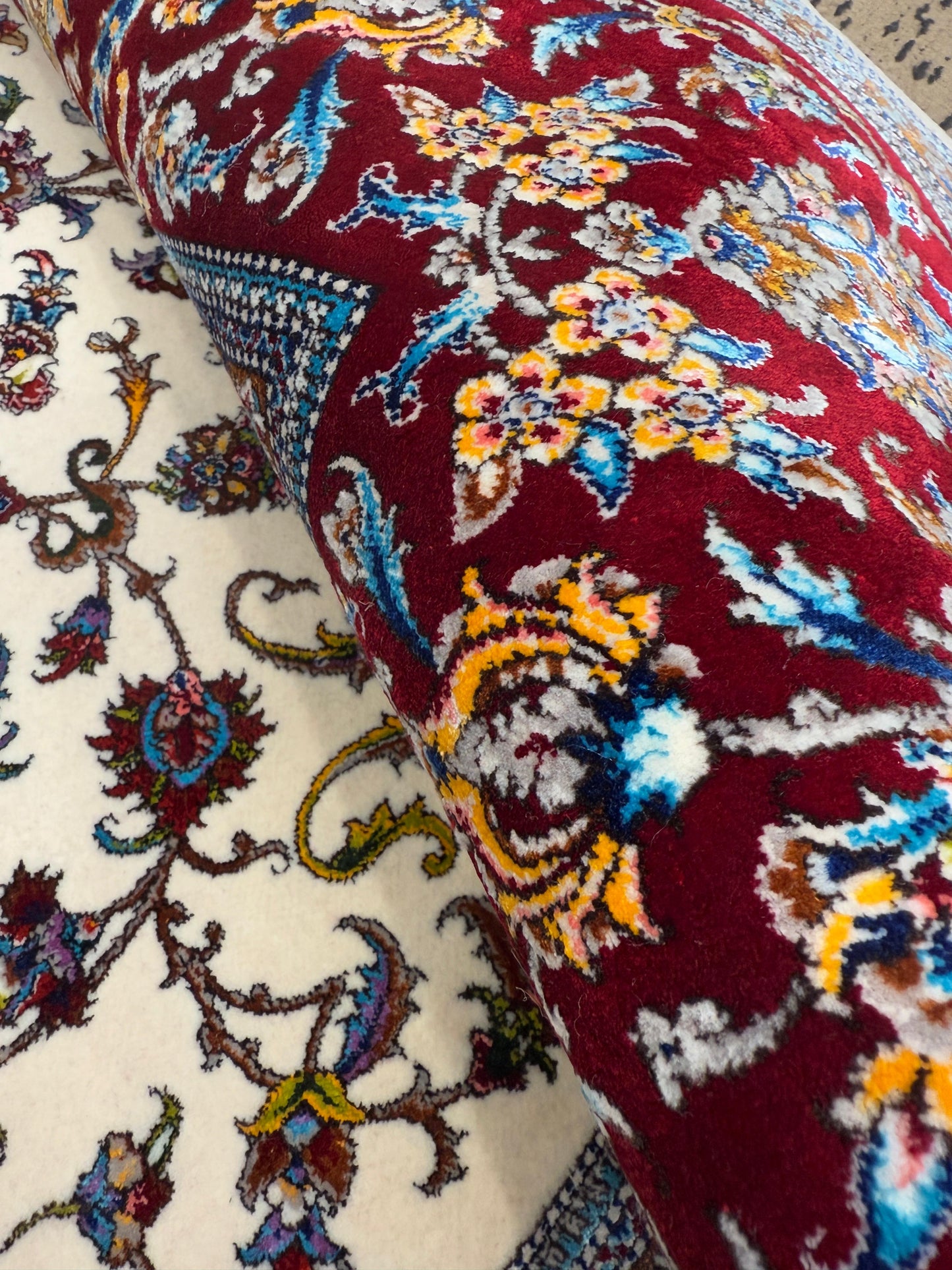 Fine Wool & Silk Persian Rug