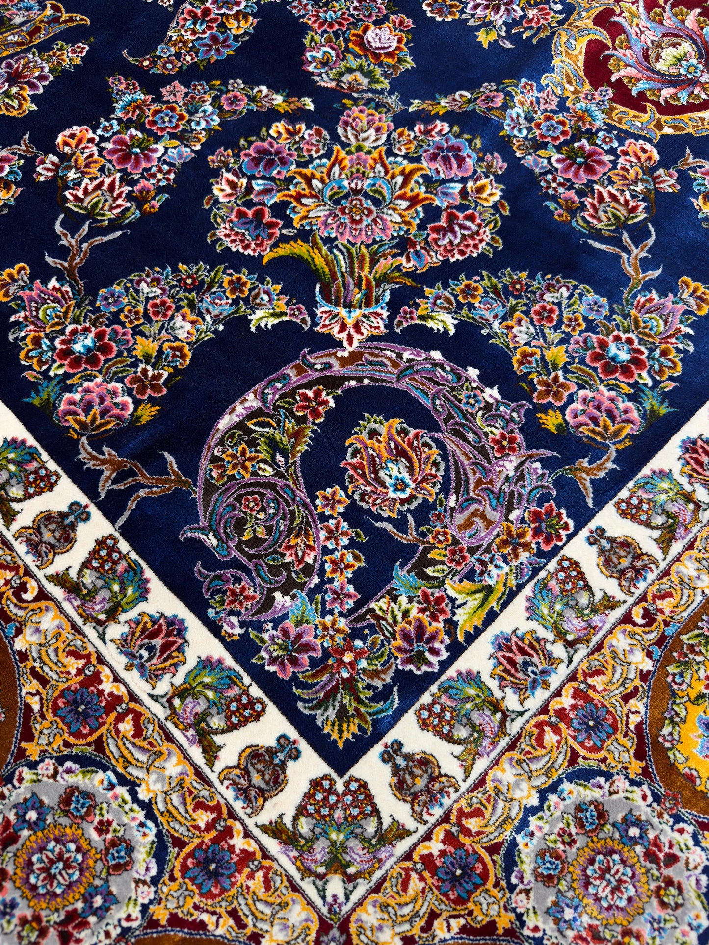 Pure Wool & Silk Persian Rug