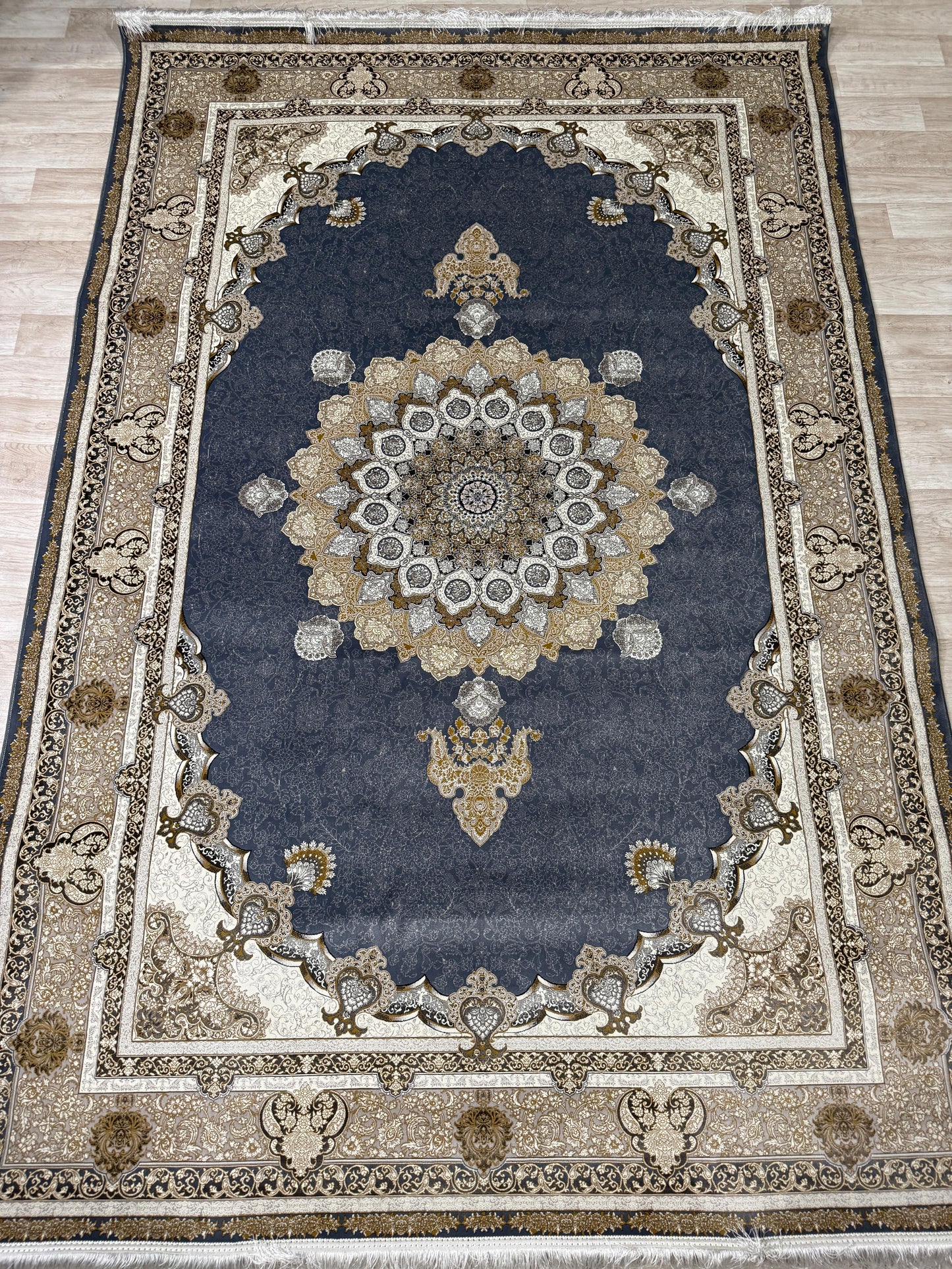 1220 - 1200 Reeds Rug