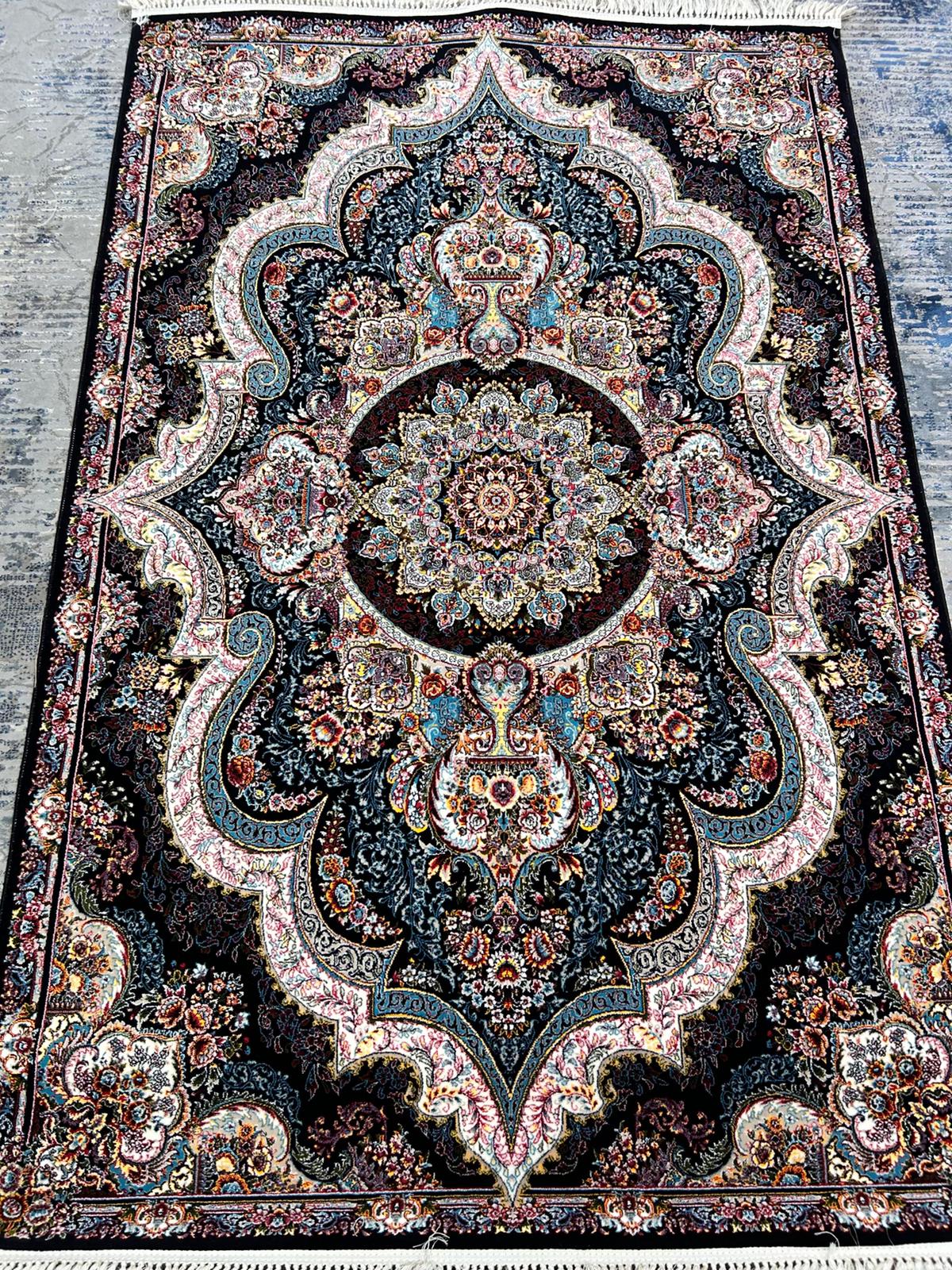 Shahyad Persian Rug - 700 Reeds
