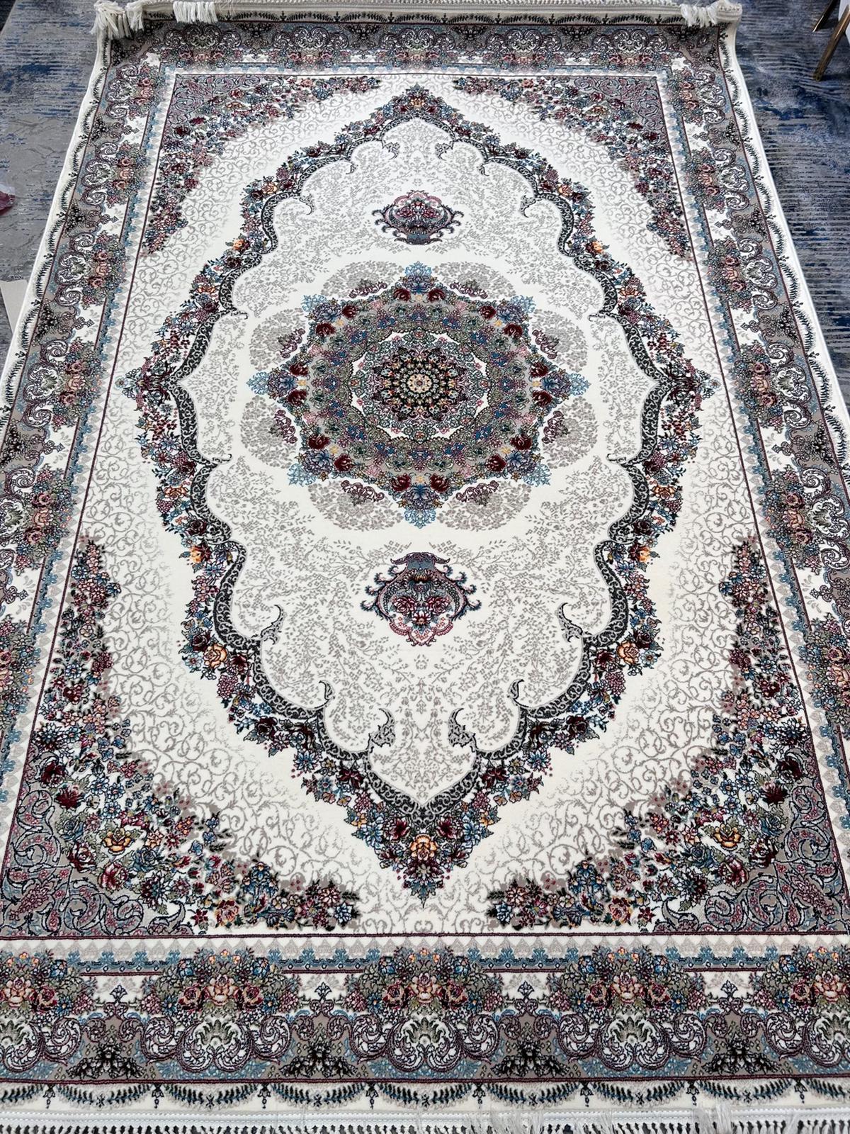 Saghar Persian Rug - 700 Reeds
