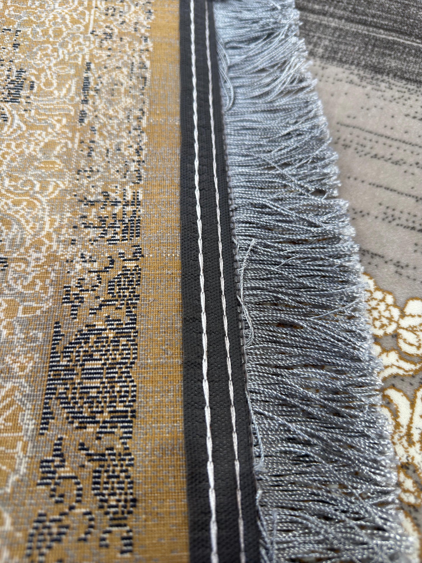 Persian Oriental Living Room - 1200 Reeds