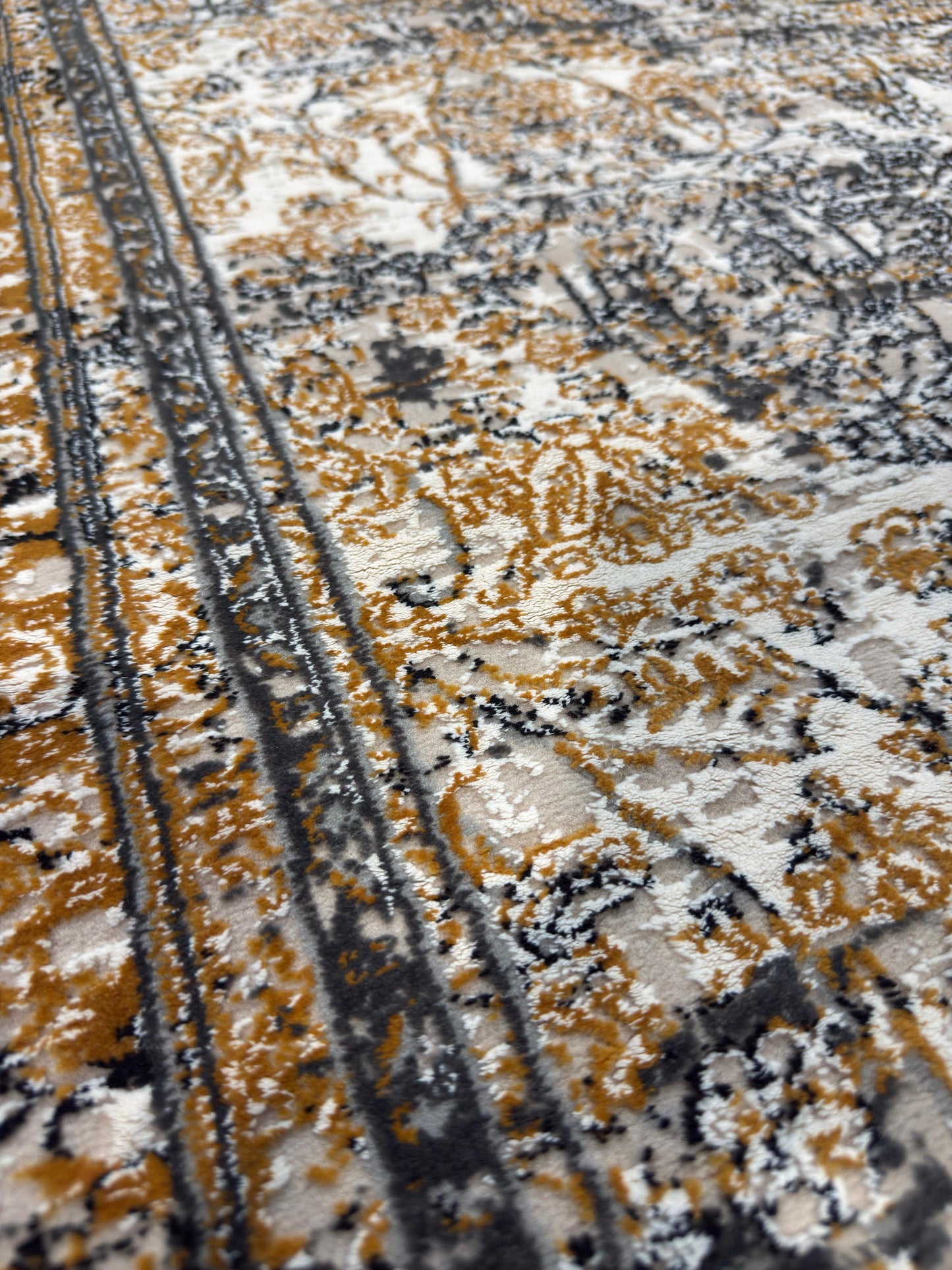 Modern Style Living Room Rug - 700 Reeds