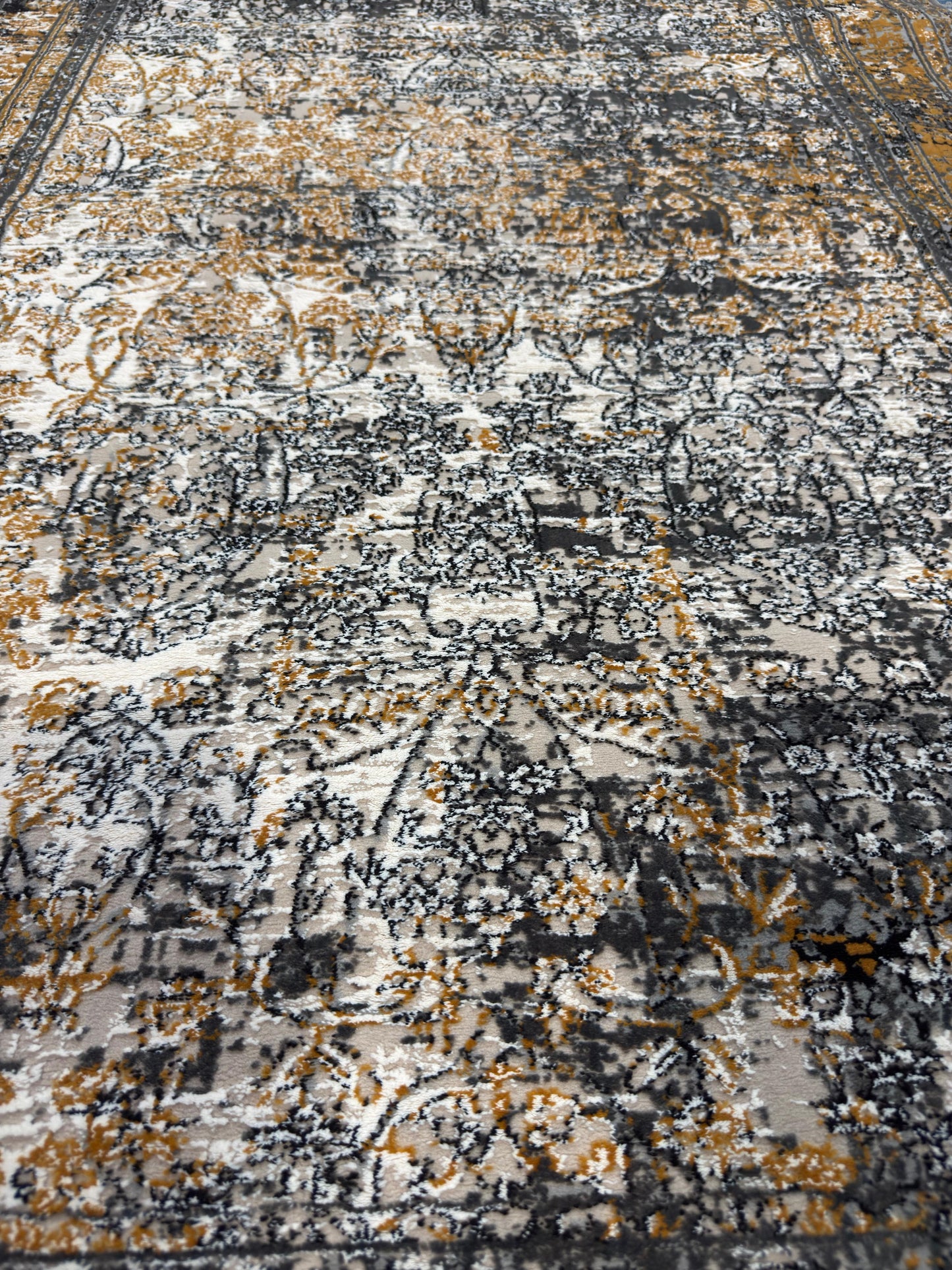 Modern Style Living Room Rug - 700 Reeds