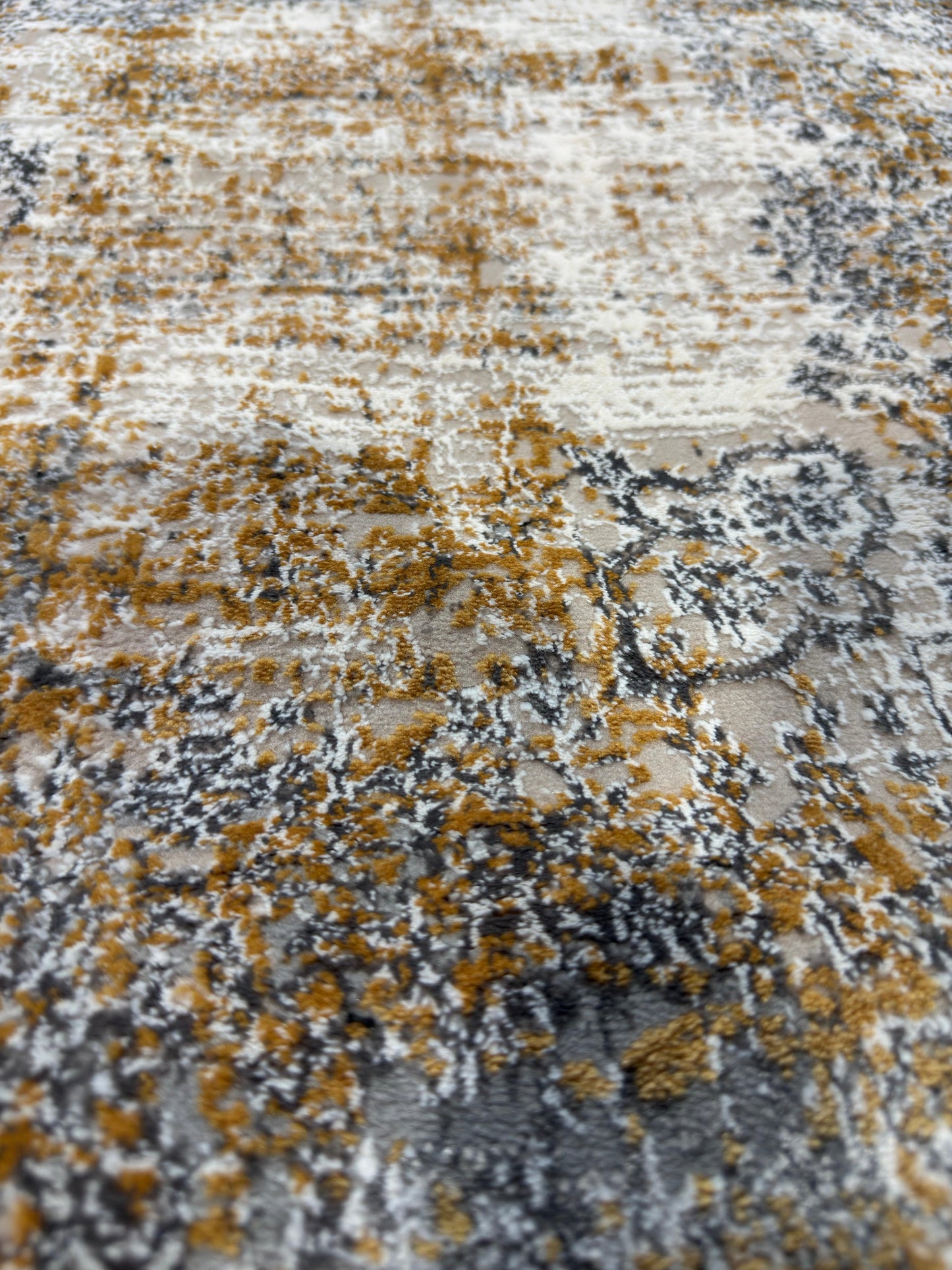 Modern Style Living Room Rug - 700 Reeds