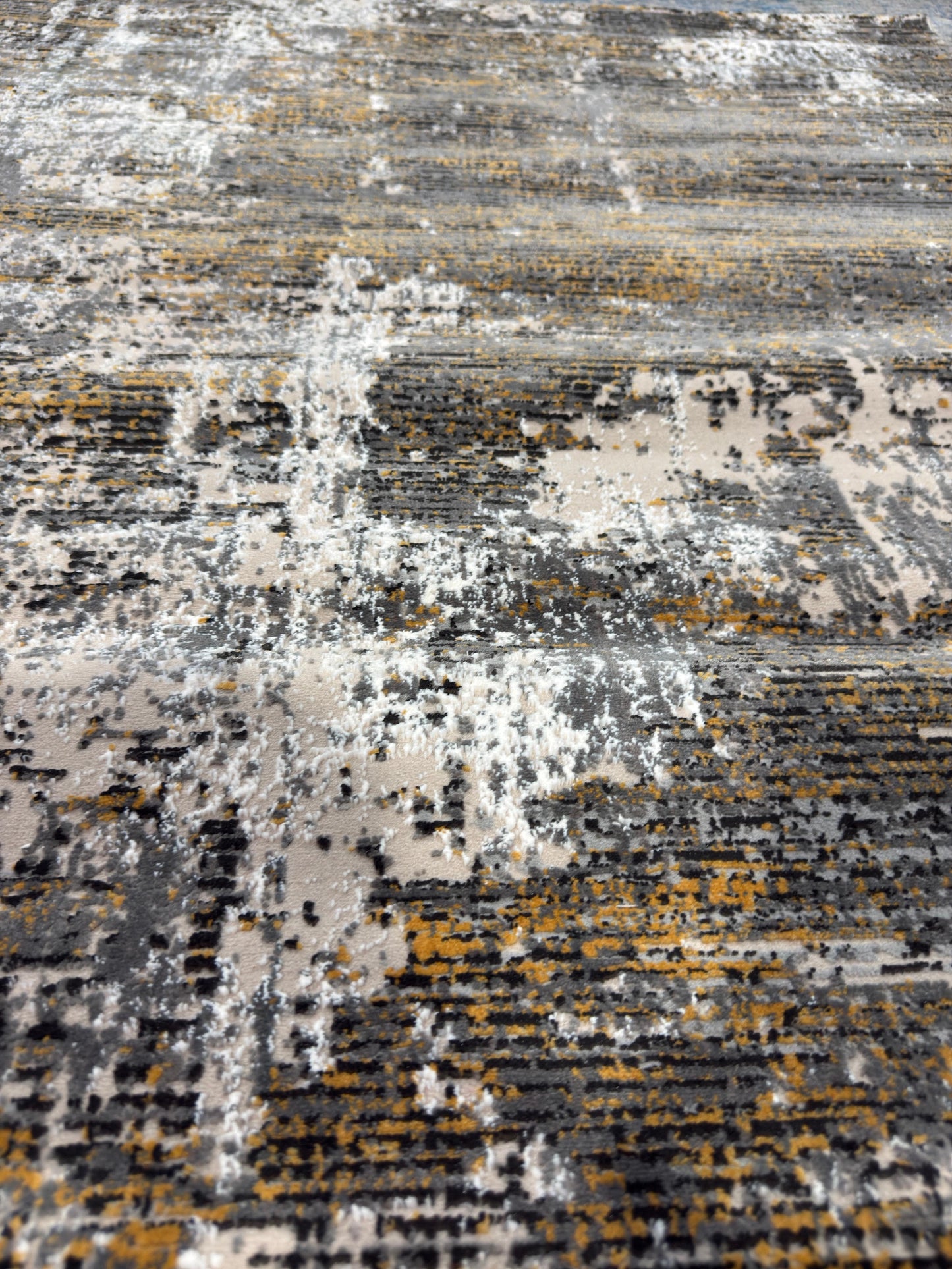 Modern Style Living Room Rug - 700 Reeds