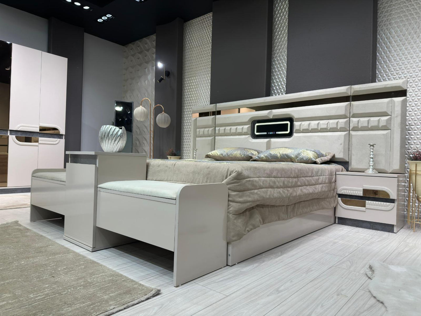 Elma, Full 10 Piece Bedroom Set