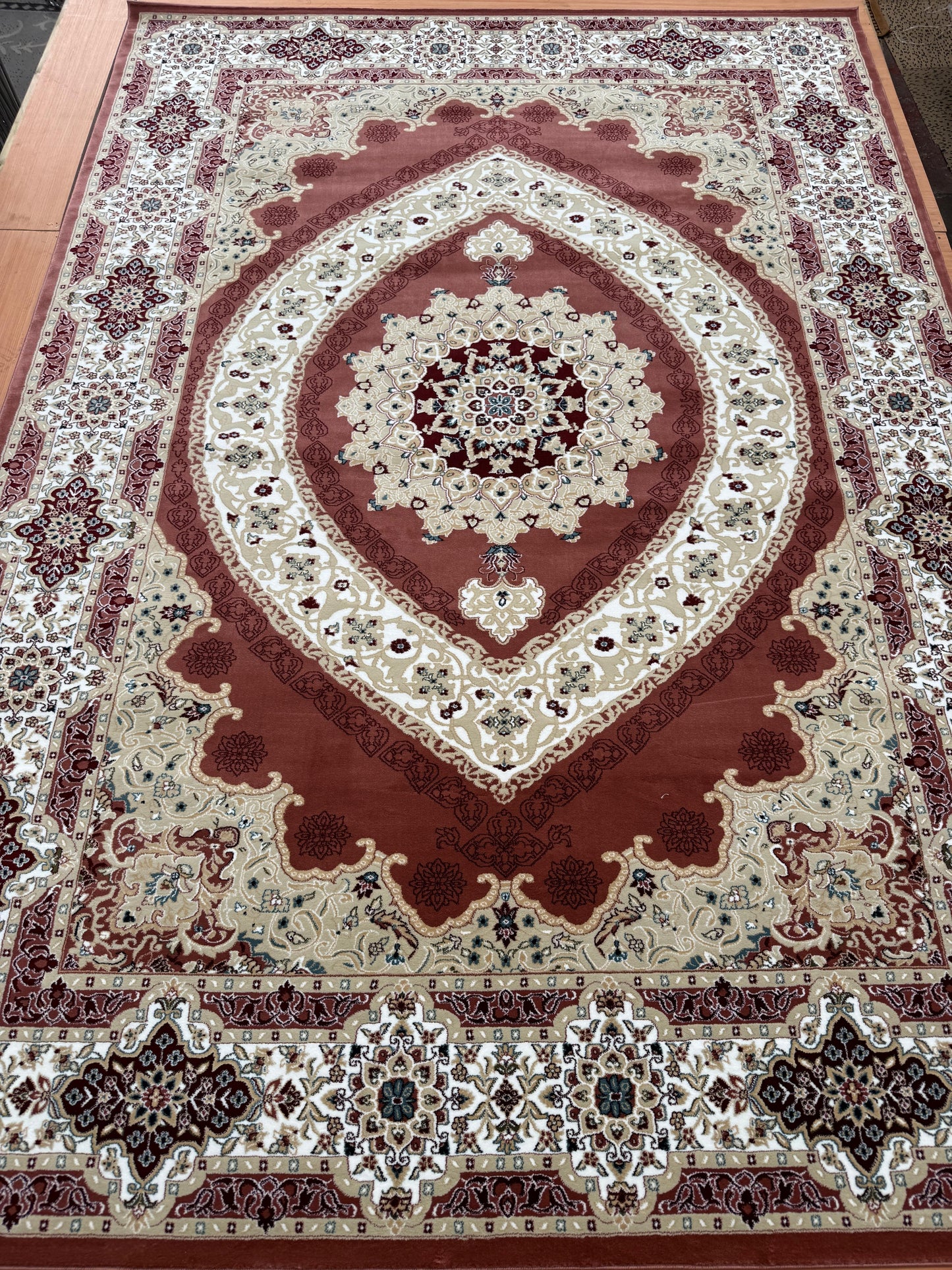 Isfahan Red Design Living Room Area Rug